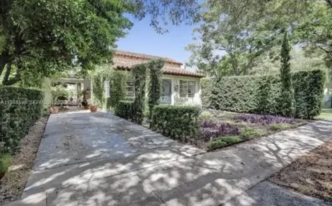 1107 Alhambra Circle Coral Gables FL 33134