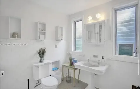 1107 Alhambra Circle Coral Gables FL 33134