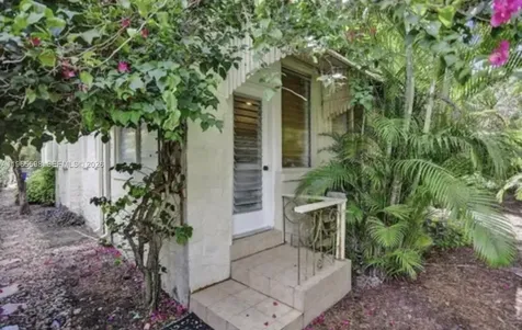 1107 Alhambra Circle Coral Gables FL 33134