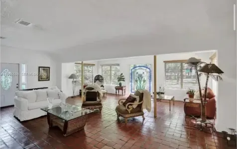 1107 Alhambra Circle Coral Gables FL 33134