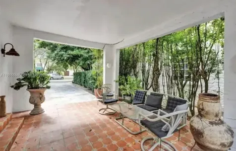 1107 Alhambra Circle Coral Gables FL 33134