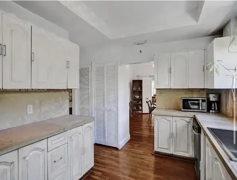 1107 Alhambra Circle Coral Gables FL 33134