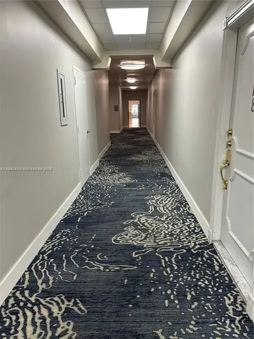 5601 Collins Avenue Cu-9 Miami Beach FL 33140