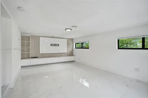 13550 NW 5th Avenue North Miami FL 33168