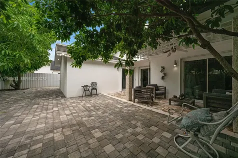 15642 SW 59th Street Miami FL 33193