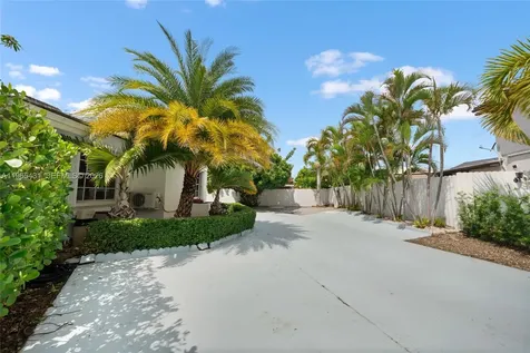 15642 SW 59th Street Miami FL 33193