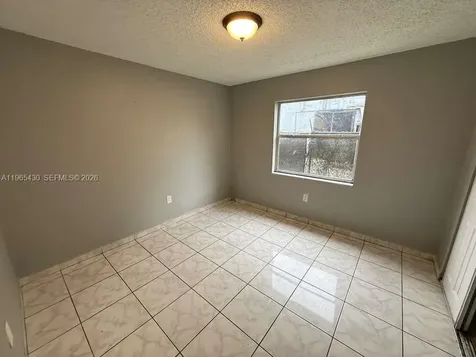 2721 NW 23rd Court Miami FL 33142