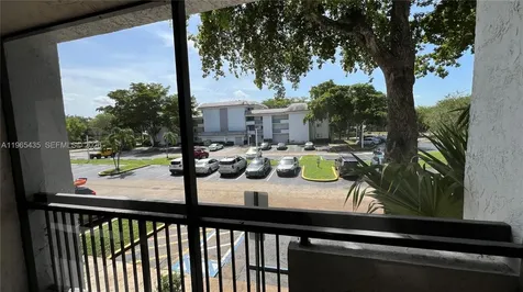 711 N Pine Island Road Plantation FL 33324