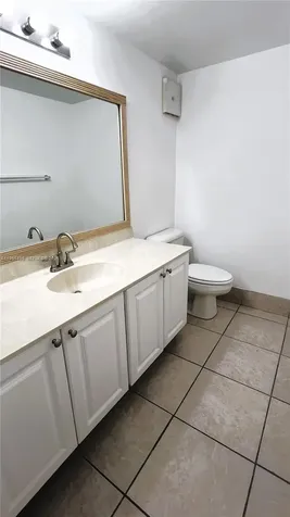 711 N Pine Island Road Plantation FL 33324