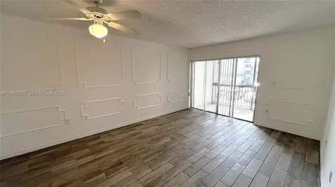711 N Pine Island Road Plantation FL 33324