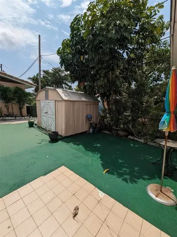 3740 W 5th Court Hialeah FL 33012