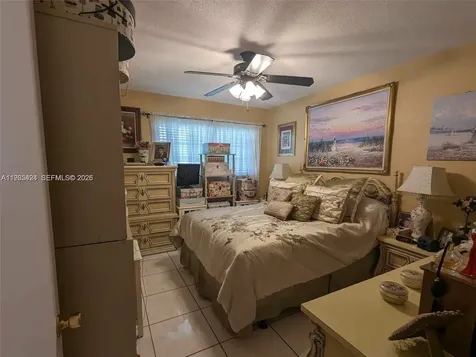 3740 W 5th Court Hialeah FL 33012