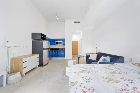 253 NE 2nd Street Miami FL 33132