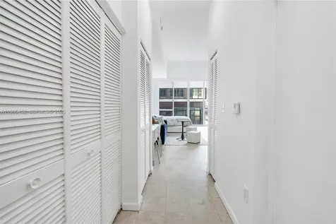 253 NE 2nd Street Miami FL 33132
