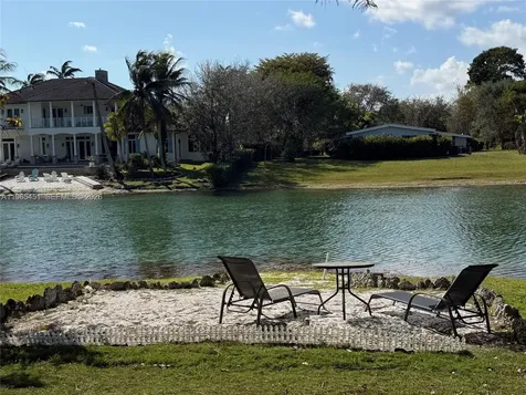 11820 SW 69th Court Pinecrest FL 33156