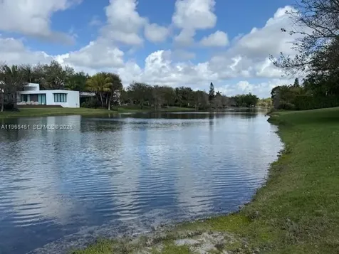 11820 SW 69th Court Pinecrest FL 33156