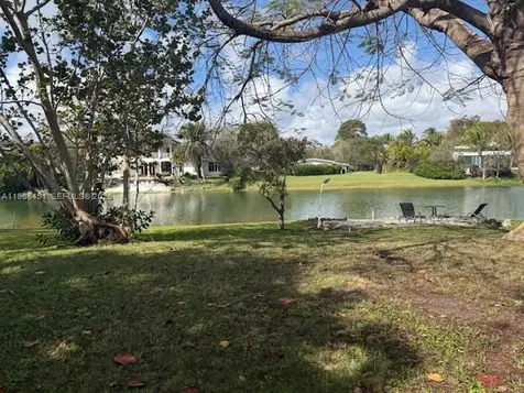 11820 SW 69th Court Pinecrest FL 33156