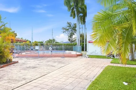 5050 NW 7th Street Miami FL 33126