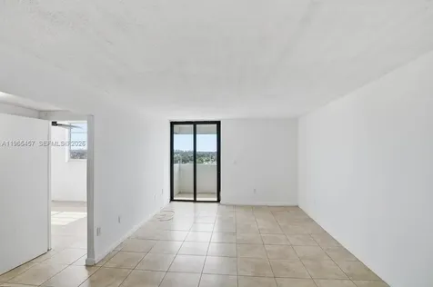 5050 NW 7th Street Miami FL 33126