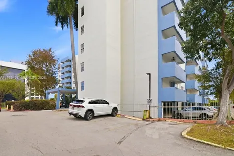 5050 NW 7th Street Miami FL 33126