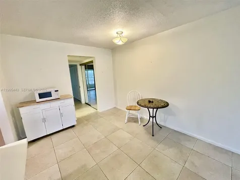 118 Upminster E Deerfield Beach FL 33442