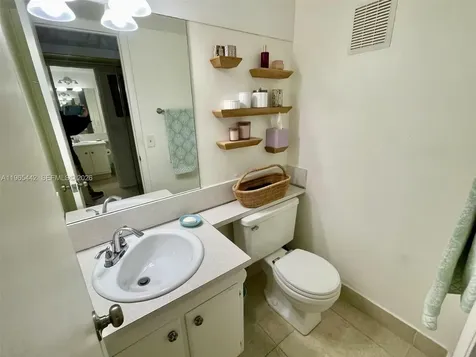 118 Upminster E Deerfield Beach FL 33442