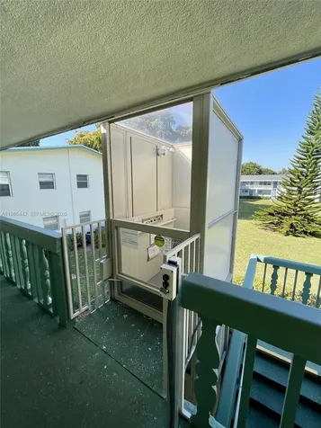 118 Upminster E Deerfield Beach FL 33442