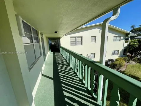 118 Upminster E Deerfield Beach FL 33442