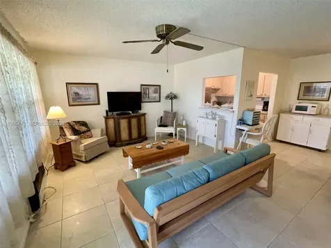118 Upminster E Deerfield Beach FL 33442