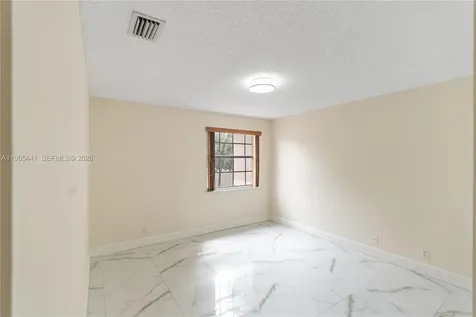 11009 Mainsail Drive Cooper City FL 33026