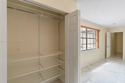 11009 Mainsail Drive Cooper City FL 33026
