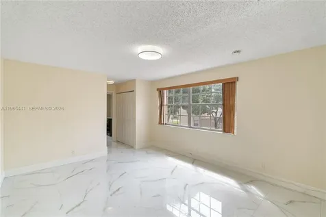 11009 Mainsail Drive Cooper City FL 33026