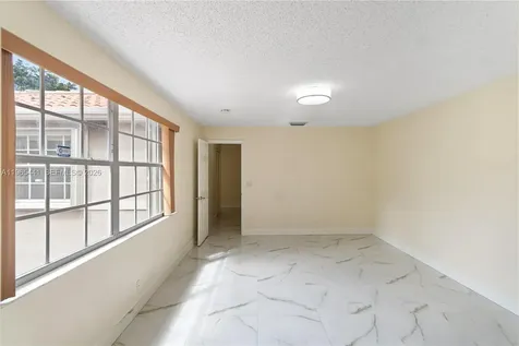 11009 Mainsail Drive Cooper City FL 33026