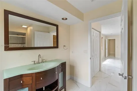 11009 Mainsail Drive Cooper City FL 33026