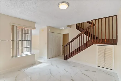 11009 Mainsail Drive Cooper City FL 33026