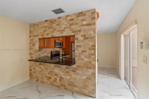 11009 Mainsail Drive Cooper City FL 33026