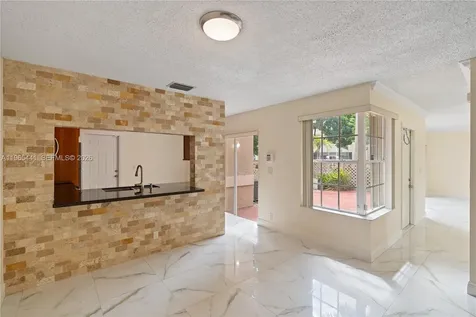 11009 Mainsail Drive Cooper City FL 33026
