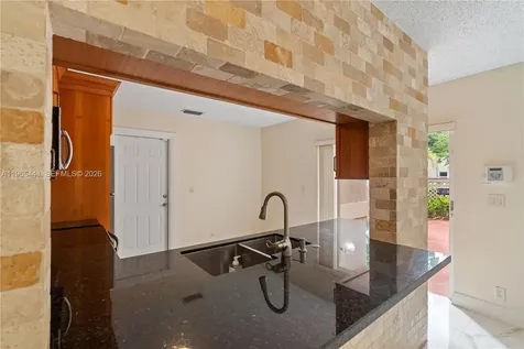 11009 Mainsail Drive Cooper City FL 33026