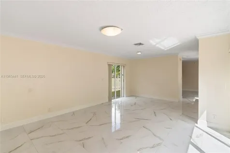 11009 Mainsail Drive Cooper City FL 33026
