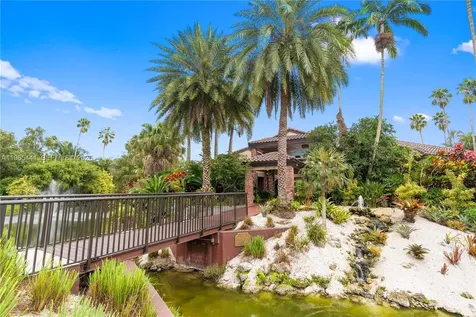11009 Mainsail Drive Cooper City FL 33026