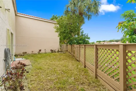 11009 Mainsail Drive Cooper City FL 33026