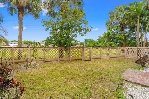 11009 Mainsail Drive Cooper City FL 33026