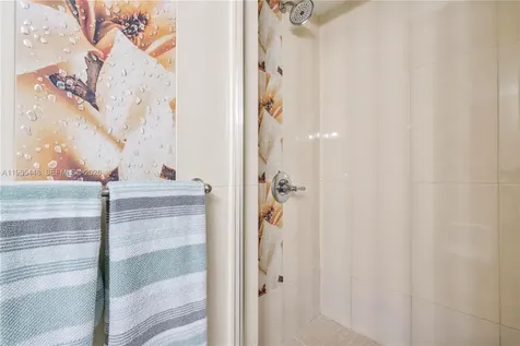 5601 Collins Avenue Miami Beach FL 33140