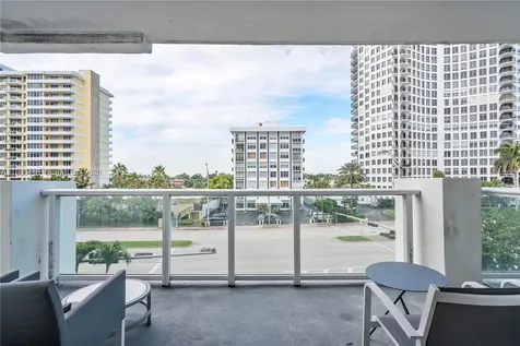 5601 Collins Avenue Miami Beach FL 33140