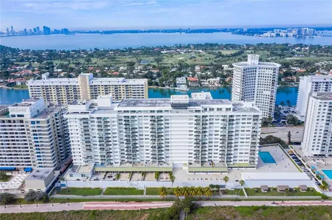 5601 Collins Avenue Miami Beach FL 33140