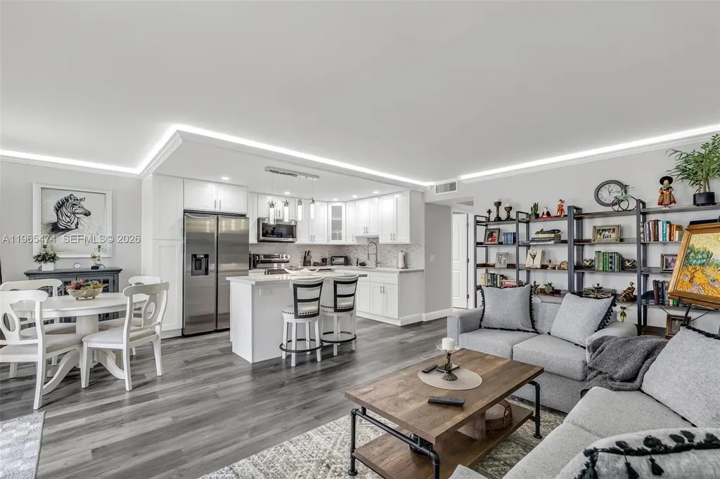 152 Dorset D Boca Raton FL 33434