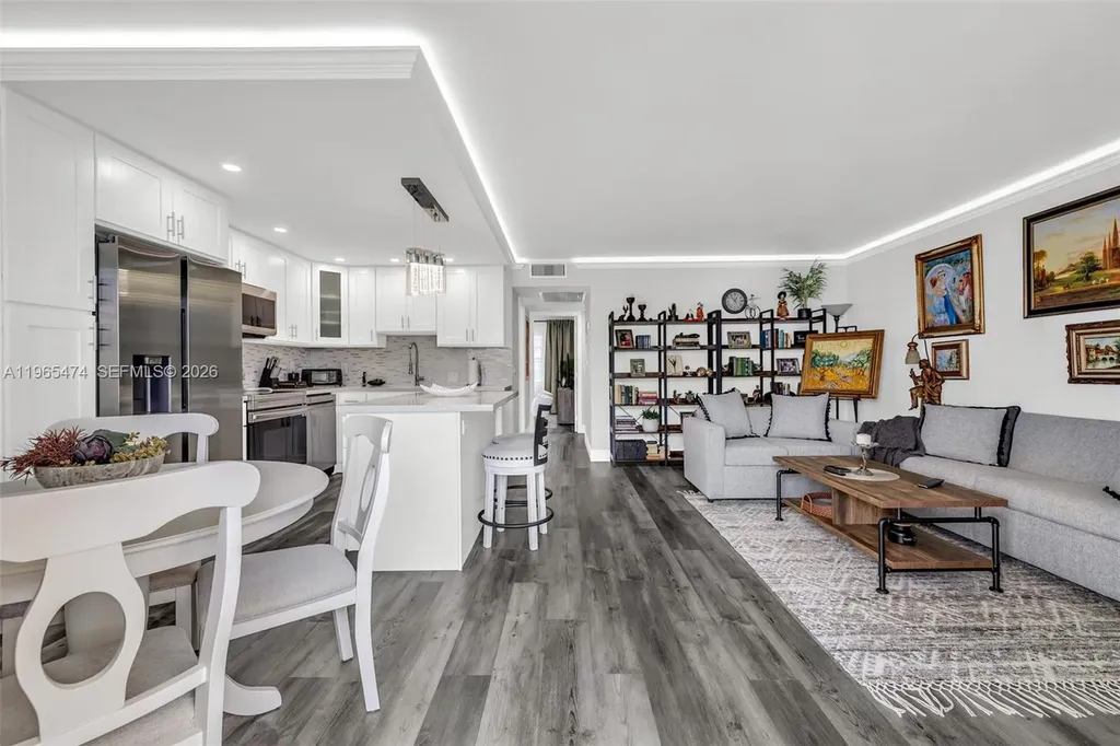 152 Dorset D Boca Raton FL 33434