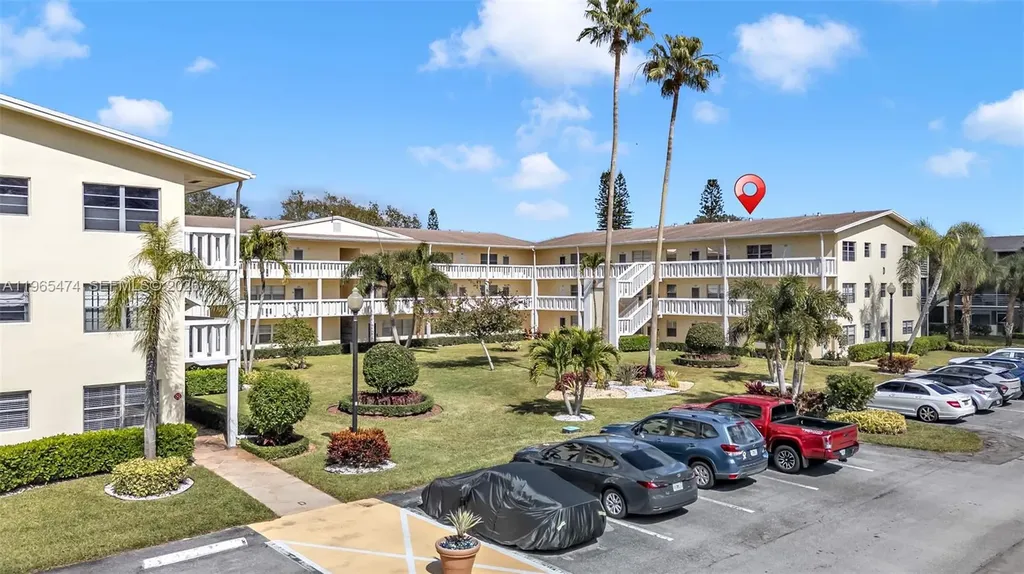 152 Dorset D Boca Raton FL 33434