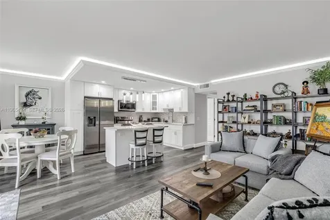 152 Dorset D Boca Raton FL 33434
