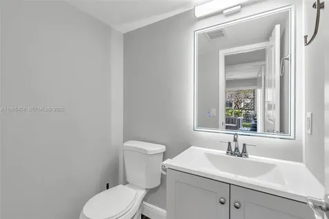 152 Dorset D Boca Raton FL 33434